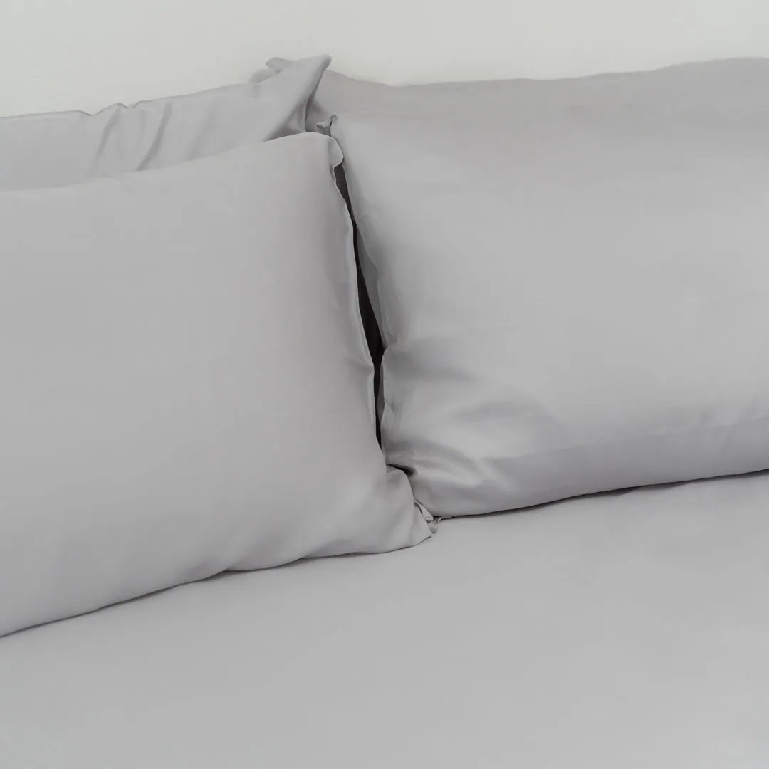 TENCEL™ fitted bedsheet set with pillowcases whisper grey