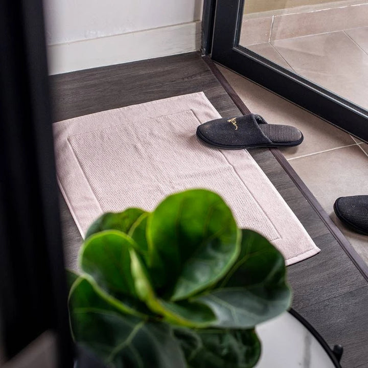 KapasLUXE® extra-long staple bath mat