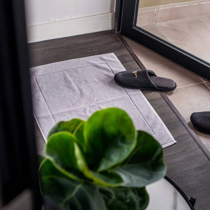 KapasLUXE® extra-long staple bath mat